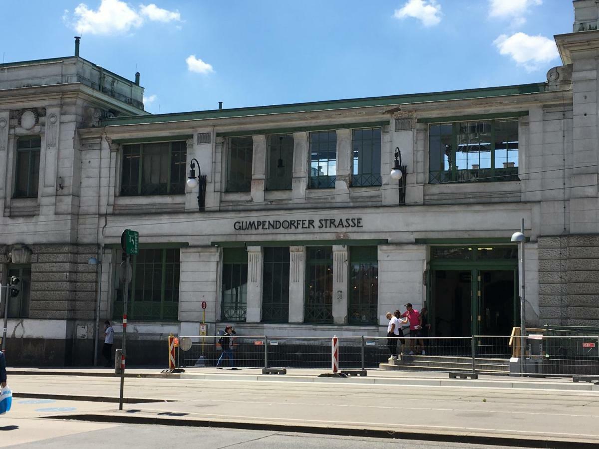 Apartment Zentral Direkt An U-Bahn Station فيينا المظهر الخارجي الصورة